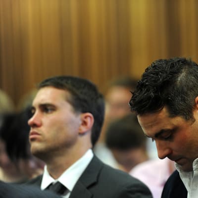 Pikajuoksija Oscar Pistorius oikeudessa.