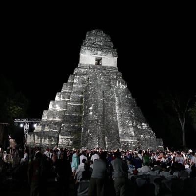Mayaceremoni i Tikal i Guatemala i går med anledning av att ett tidevarv upphör.