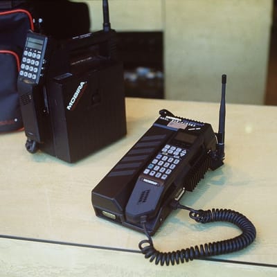 Nokian vanha puhelin