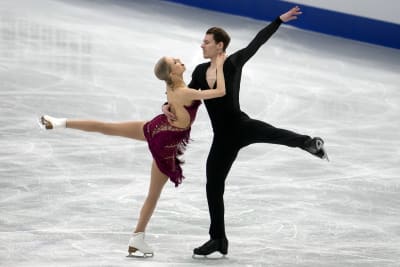 Juulia Turkkila och Matthias Versluis