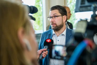Ruotsidemokraattien puheenjohtaja Jimmie Åkesson saapui valtiopäiville 18. syyskuuta.