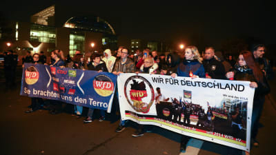 Demonstration på kristallnattens årsdag i Berlin.