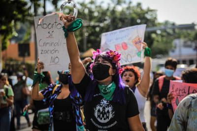 I september i fjol demonstrerade mexikanska kvinnor i Acapulco för tillgång till säkra aborter över hela landet. 