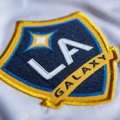 LA Galaxyn logo kuvassa