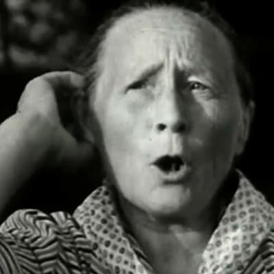 Nainen kutsuu karjaa ohjelmassa Karjan kutsuhuutoja (1968)