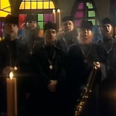 Lapinlahden lintujen munkkikuoro esittää närää herättäneen kappaleensa.