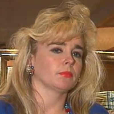 Armi Aavikko televisiohaastattelussa