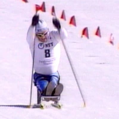 Hiihtäjä Naganon paralympialaisissa 1998