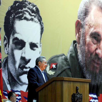 Cuba Castro pitää puhetta
