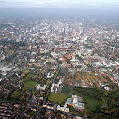 Manchester kuvattuna ilmasta vuonna 2008. 