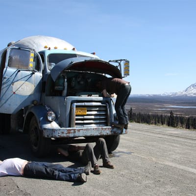 Kuva elokuvasta Alaska Highway.