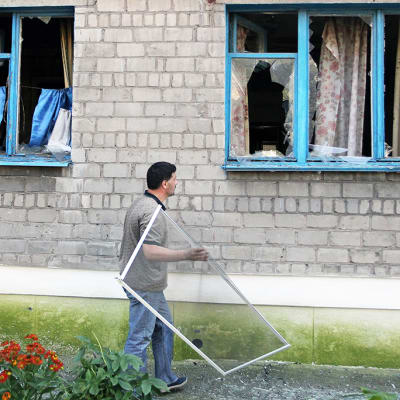 Taisteluissa tuhoutunut asuinrakennus Horlivkassa, Donetskin alueella, 27. heinäkuuta.