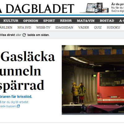 Klaratunneln var avspärrad efter att en biogasbuss körde fast