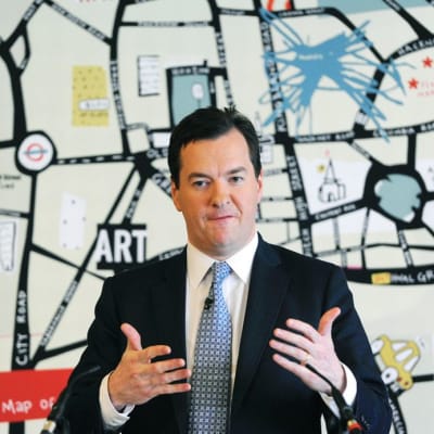 Britannian valtiovarainministeri George Osborne tiedotustilaisuudessa torstaina 25. huhtikuuta.