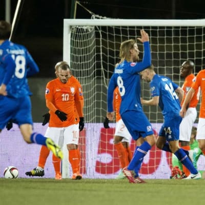 Islanti juhlii Hollantia vastaan