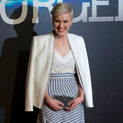Veronica Roth saapumassa Insurgent-elokuvan ensi-iltaan Lontoosa 11. maaliskuuta 2015.