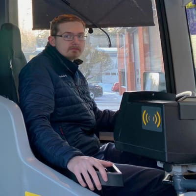 Rasmus Nurminen, linja-autonkuljettaja.