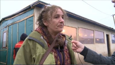 Sarah jobbar som volontärarbetare i Calais och tycker att myndigheternas beslut är oacceptablet.