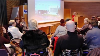 Diskussionstillfälle i riksdagen om nya handikapplagen