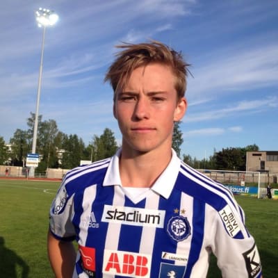 HJK-mittfältaren Fredrik Lassas.
