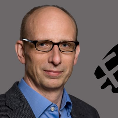Claes Ahlund är professor i litteraturvetenskap vid Åbo akademi