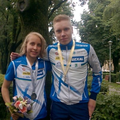 Amy Nymalm och Olli Ojanaho, junior-EM i orientering, Rumänien juni 2015.