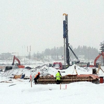 Rakennustyömaa Tampereen Messu- ja urheilukeskuksen takana