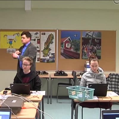 Yle Uutiset Häme: Näin sujui sähköisten ylioppilaskirjoitusten testi Parolan lukiossa