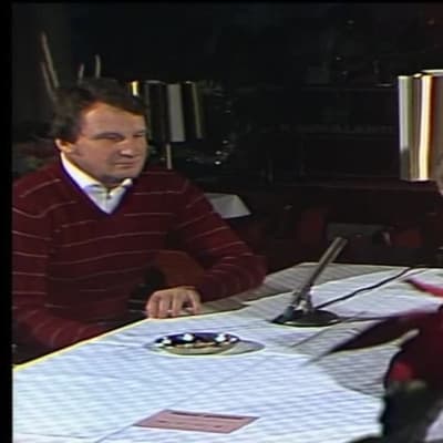 Urheilujuttuja: Matti Pulli vuoden valmentaja -haastattelussa vuonna 1982