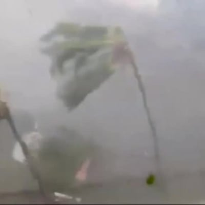 Uutisvideot: Video myrskyn keskeltä: Hurrikaani Irma ruoski Neitsytsaaria