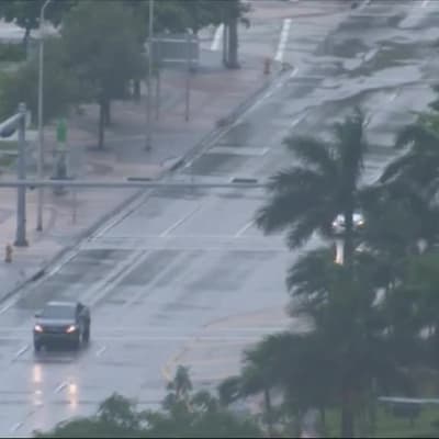 Uutisvideot: Hurrikaani Irma etenee Floridaan