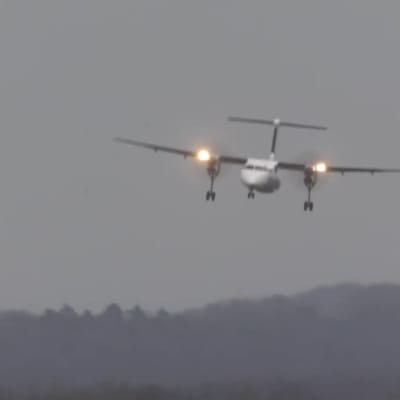 Uutisvideot: Lentokoneet myrskyssä