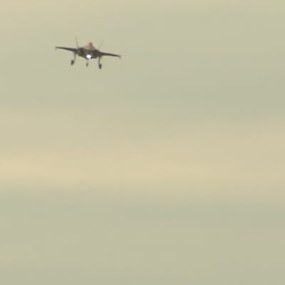 F-35 hävittäjät laskeutuivat Turkuun