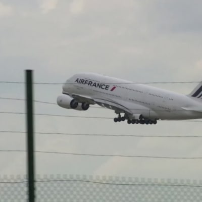 Korona kävi superjumbojen kohtaloksi - Air France sanoi 'adieu' viimeiselle A380-lentokoneellensa