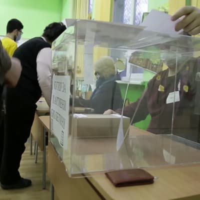 Bulgarialaiset äänestävät parlamenttivaaleissa, saako pääministeri Boyko Borisov jatkokauden?