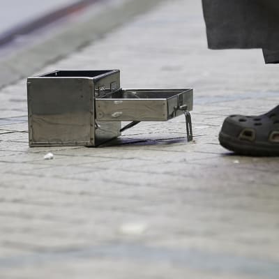 Katu, kerjuulipas ja vähän jalkaa.