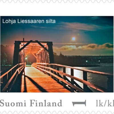 Bilden på ett samlarfrimärke som publiceras 3.10.2014. Liessaaribron i Lojo.