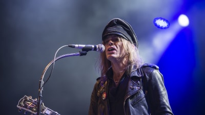 Nicke Andersson från Hellacopters live