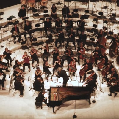 Pianotaiteilija Murray Perahia soittaa RSOn solistina 11.9.2015.
