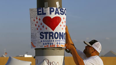 Plakat i El Paso efter masskjutningen 3.7.2019