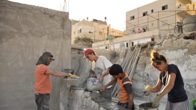 Frivilligt husbygge i Israel