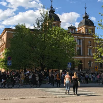 rasismin vastainen mielenosoitus Oulussa 4. kesäkuuta 2020. 
