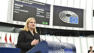 Den svenska europaparlamentrikern Arba Kokalari i Strasbourg