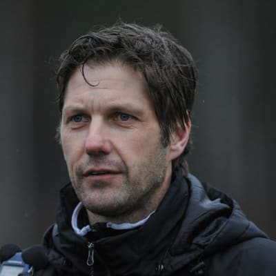Stefan Strömbrog är tränare för EIF:S fotbollslag i division 1.
