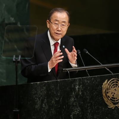 Ban Ki-moon YK:n puhujapöntössä