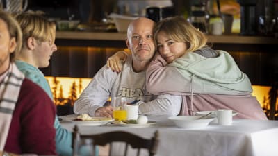 Scen ur filmen Länge leve Bonusfamiljen.