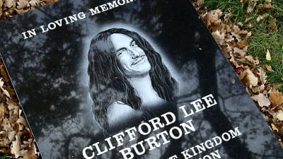 Cliff Burtons minnessten.
