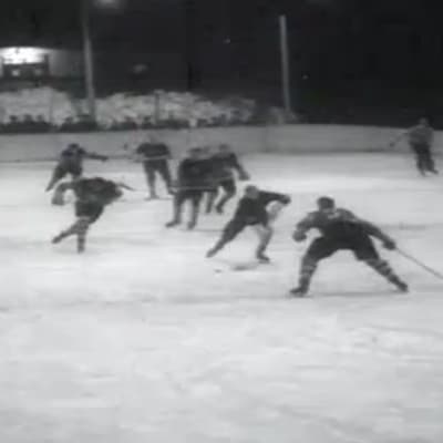 Suomi–Norja-jääkiekkoottelu vuonna 1953.