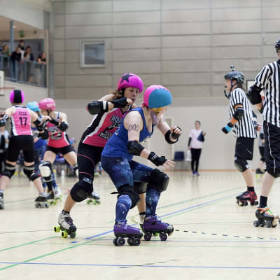 Oululainen roller derby -joukkue pelaa ensi kaudella SM-liigassa.