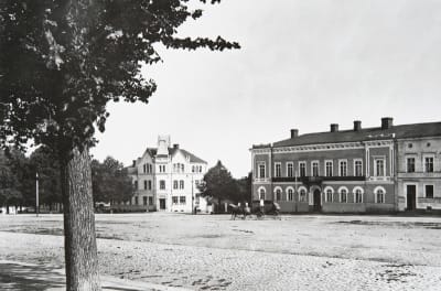 Lovisa rådhustorget taget 1908